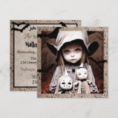 大きな目で不気味な小さな女の子ハロウィーン 招待状 (正面/裏面)