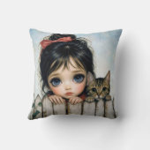 大きな目をした小さな女の子とペットの猫 クッション (裏面)