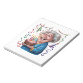 大きな笑顔の祖母の誕生日 ノートパッド (回転)
