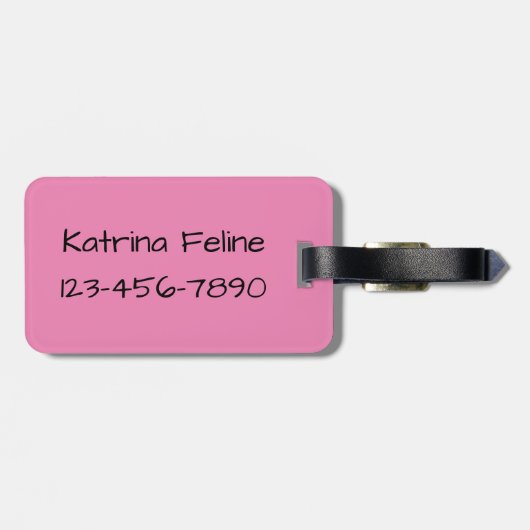 大きな緑の目をした、かわいい好奇心いっぱいの黒猫 ラゲッジタグ (裏面横)