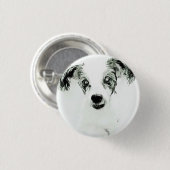 大きな耳の付いた可愛い犬 缶バッジ (正面&裏面)