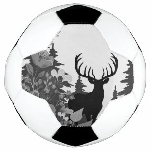 大きな角の鹿が森から出てくる サッカーボール