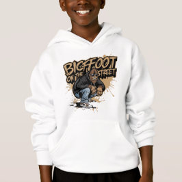 大きな足が通りの子供