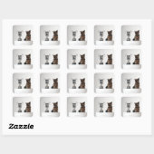 大きな銀のトロフィーの横の犬 スクエアシール (シート)