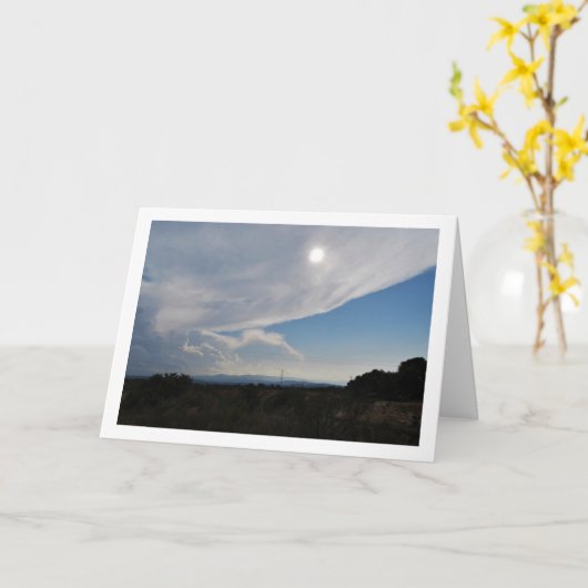 大きな雲の風景 カード (黄色い花)