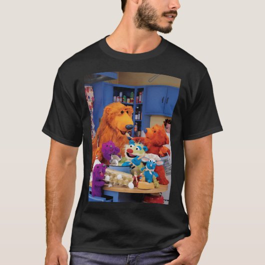 大きな青い家に忍び込む Tシャツ (正面)