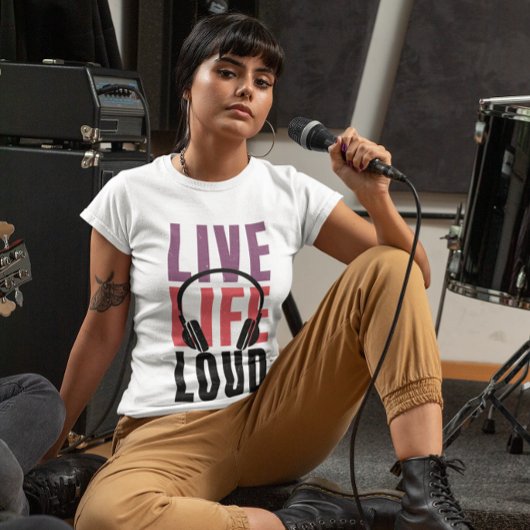 大きな音を立てる Tシャツ