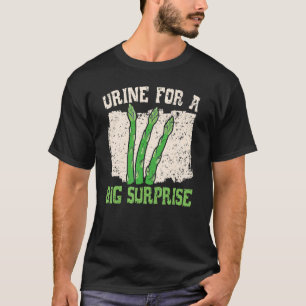 大きな驚きのアスパラガス野菜の野菜のための尿 Tシャツ