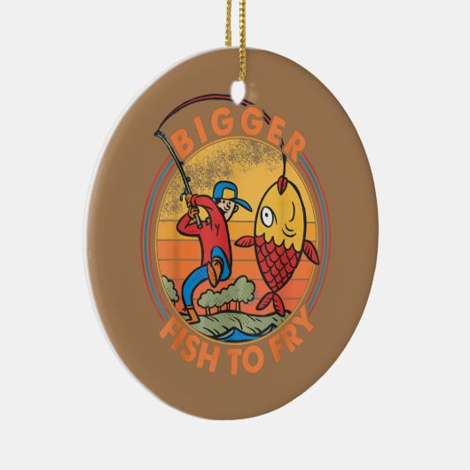 大きな魚で魚釣りの漁師を炒おもしろいめる セラミックオーナメント (右)