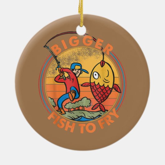 大きな魚で魚釣りの漁師を炒おもしろいめる セラミックオーナメント (裏面)
