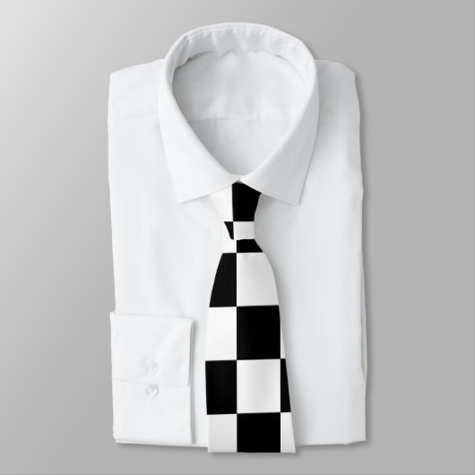 大きな黒と白市松模様に ネクタイ (タイ)