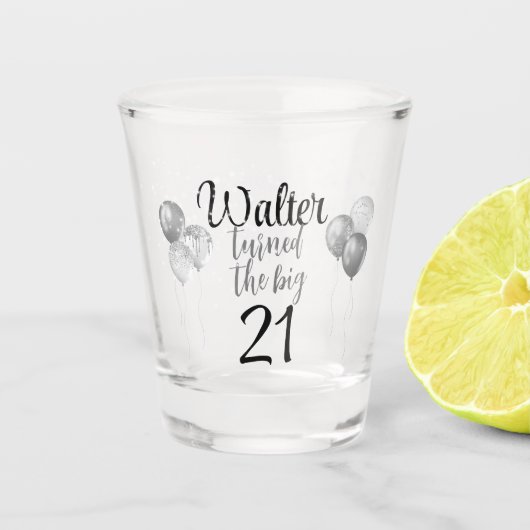 大きな21のキラキラ輝く風船と銀の輝き ショットグラス (正面)