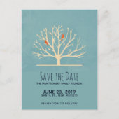 大きモダンな木の家族の懇親会にオレンジ色の鳥 ポストカード (正面)