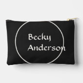 大き過ぎたイニシャル(白と黒) アクセサリーポーチ (裏面)