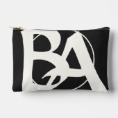 大き過ぎたイニシャル(白と黒) アクセサリーポーチ (正面)