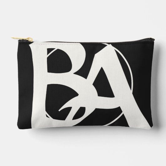 大き過ぎたイニシャル（白と黒） アクセサリーポーチ (正面)