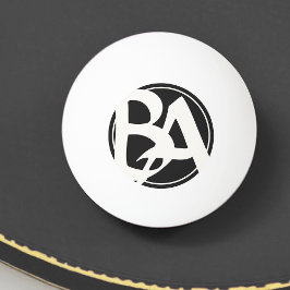 大き過ぎたイニシャル（白と黒） 卓球ボール