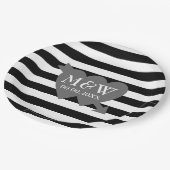 大はっきりした白黒ストライプの結婚プレート ペーパープレート (アングル)