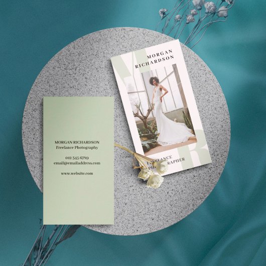 大イニシャルセージグリーンタイポグラフィ写真家 名刺