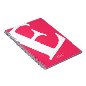 大イニシャル |モダンタイポグラフィ |ピンク ノートブック (右側)