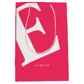 大イニシャル |モダンタイポグラフィ |ピンク ミディアムペーパーバッグ (正面)