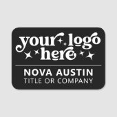 大カスタム社の従業員名タグ（ロゴ付き） 名札 (正面)