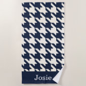 大パター千鳥格子のンのネイビーブルー ビーチタオル (正面)