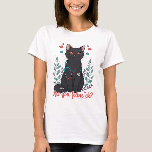 大丈夫ですかにゃ？ かわいい黒猫の獣医さんジョーク Tシャツ (正面)