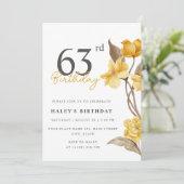 大人っぽいシンプルな黄色の花のモチーフの63歳の誕生日お祝い 招待状 (スタンド正面)