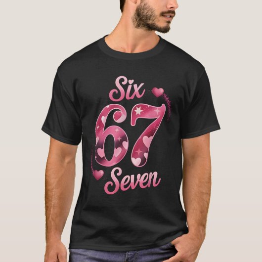 大人も子供も楽しめるバレンタインの面白いシックスセブン 6 7 ミーム Tシャツ (正面)