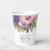 大人女性のためのエレガントな紫とピンクの花の50歳の誕生日 紙コップ (裏面)