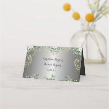 大切な開花：シルバーのアクセントと金色のリングや輪