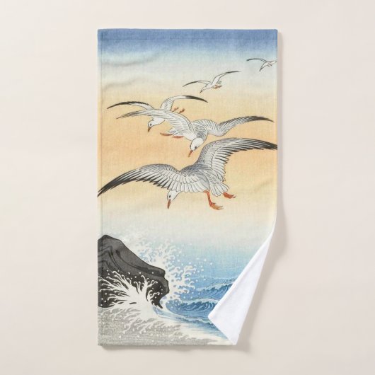 大原小村の荒れ狂う海の上の五つのカモメ バスタオルセット (ハンドタオル)