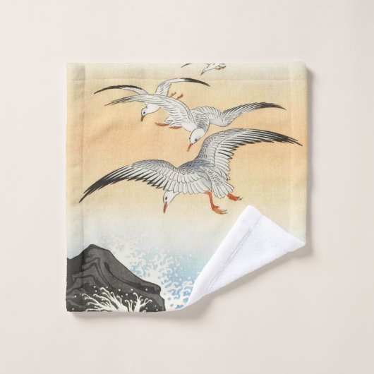 大原小村の荒れ狂う海の上の五つのカモメ バスタオルセット (ウォッシュタオル)