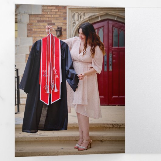 大学の卒業三倍招待状発表 三つ折り招待状 (内部最初)