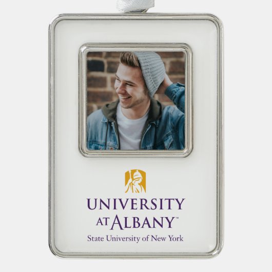 大学アットアルバニーアイコニックロゴ シルバープレートフレームオーナメント (正面)