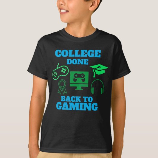 大学ゲーム卒業に戻る2022 おもしろい年 Tシャツ (正面)