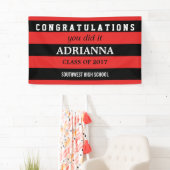 大学院のお祝い黒いおよび赤のストライプ 横断幕 (インサイチュ)