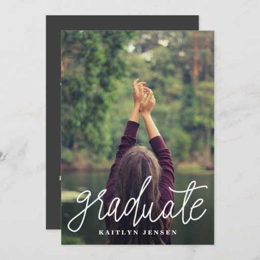 大学院のかわいくカジュアルなタイポグラフィの卒業の写真 招待状 (正面/裏面)