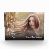 大学院の名前オーバーレイの文字区分 フォトブロック (正面)