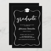 大学院ハットモダンキュートなリボンフレームブラック 招待状 (正面/裏面)