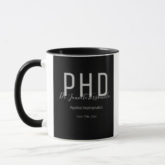 大学院ブラックネーム学位PhDマグカップ マグカップ (左)