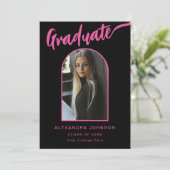 大学院モダン写真アーチピンクスクリプトブラック 案内状 (スタンド正面)