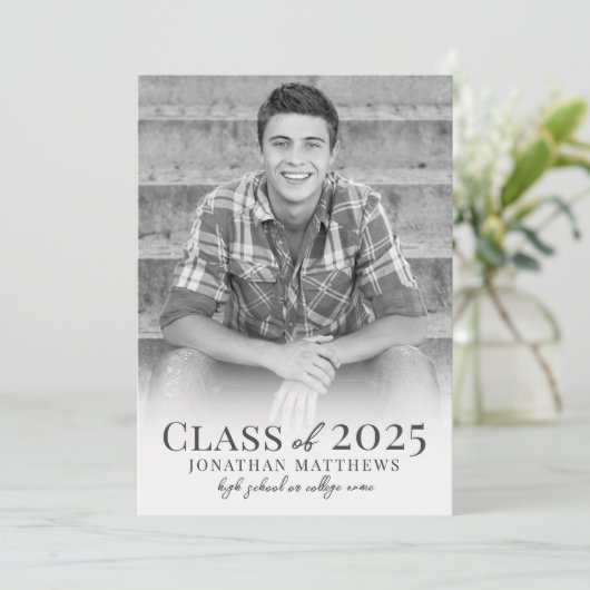 大学院白黒男性写真卒業 案内状 (スタンド正面)