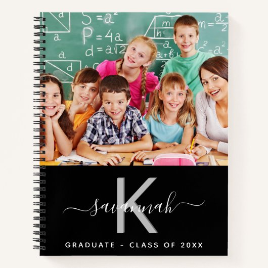 大学院2024年写真白黒モノグラム ノートブック (正面)