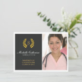 大学黒及び金ゴールドの卒業の発表 案内状 (スタンド正面)