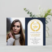 大学 |大学の写真DKブルー金ゴールド卒業 箔招待状 (立ち正面)