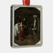 大尉の前に持って来られる メタルオーナメント (右)