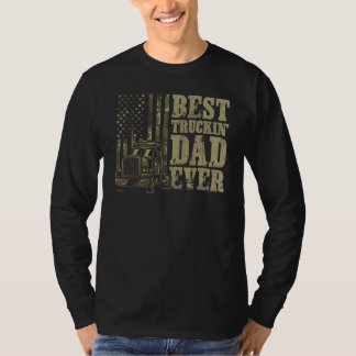 大工+キャビネット職人としてののこぎり屑が好きな人へ Tシャツ
