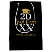 大年 – 名前と帽子 – 黒い金ゴールド卒業 ミディアムペーパーバッグ (正面)